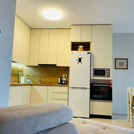 Vacation Apartment, Family & Friends Durrës