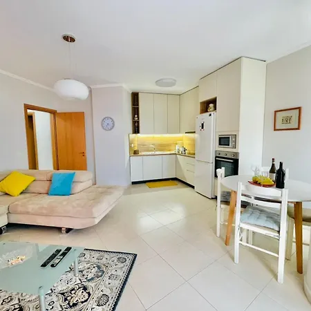Lägenhet Vacation Apartment, Family & Friends Durrës