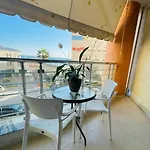 Vacation Apartment, Family & Friends Διαμέρισμα Δυρράχιο