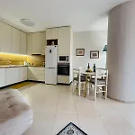 Vacation Apartment, Family & Friends Διαμέρισμα *