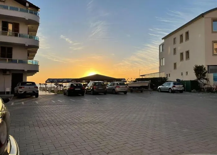 Vacation Apartment, Family & Friends 公寓 Durrës